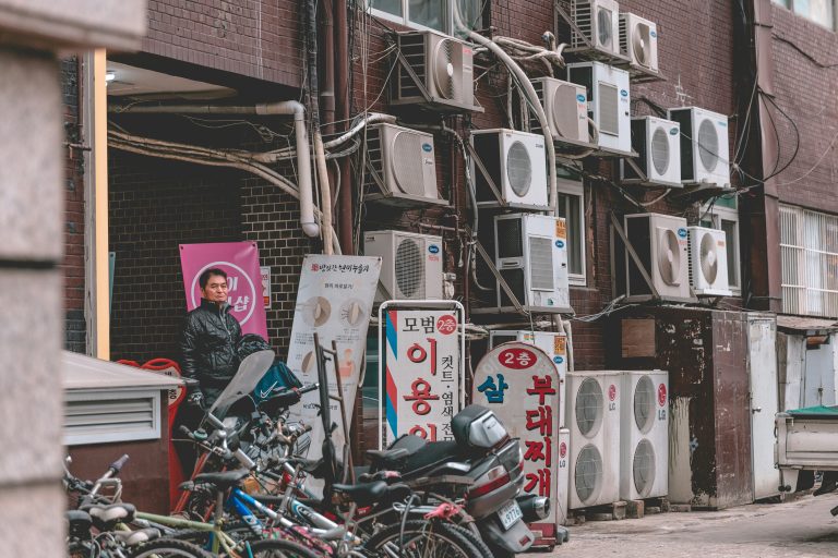 noodle-kimm-FnbOnhfOmYc-unsplash Ac yang hemat energi